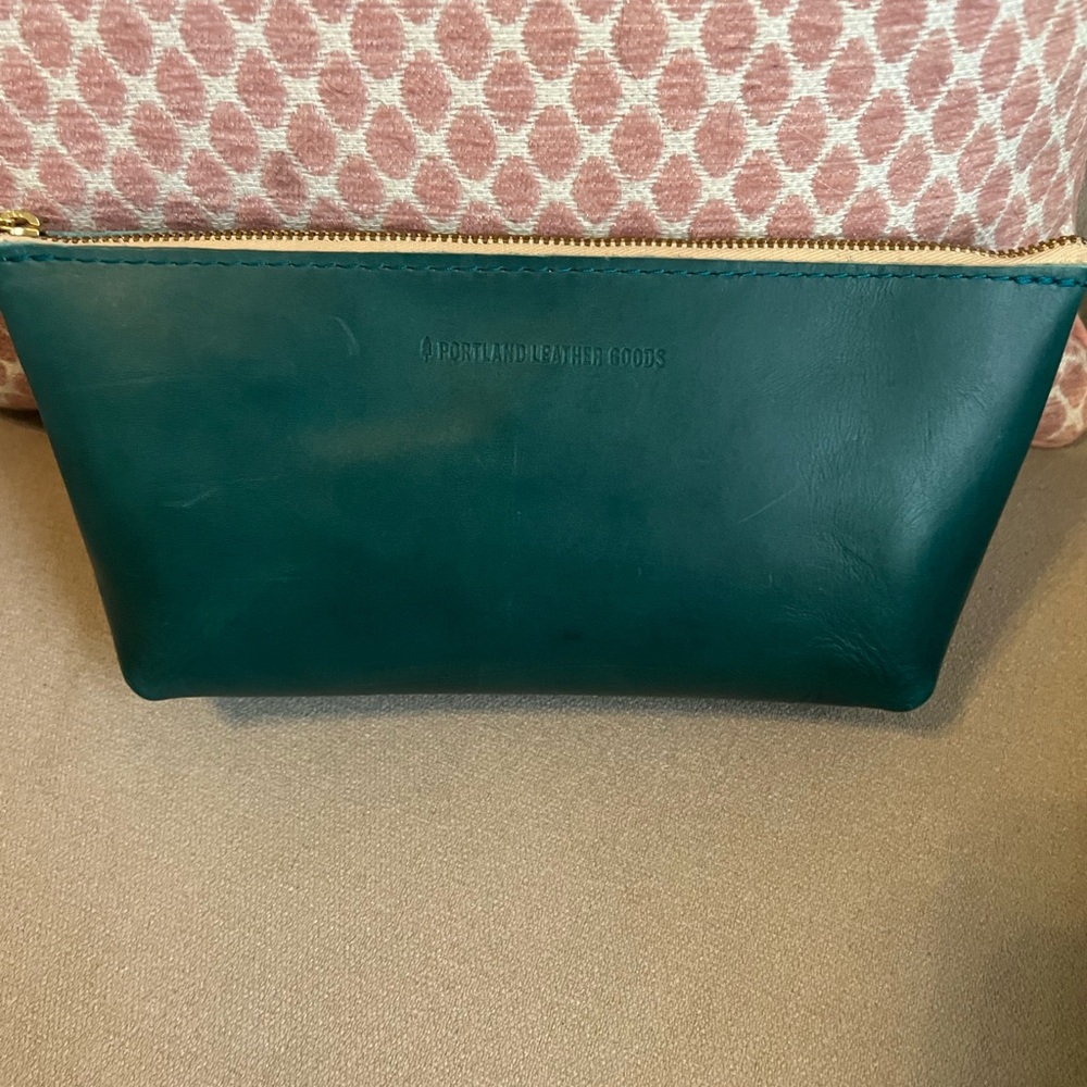 Portland Leather Goods Caribbean Utility Zip